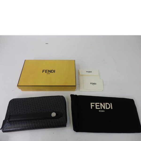 95604 6 Fendi Zucca Continental Zip Around Back