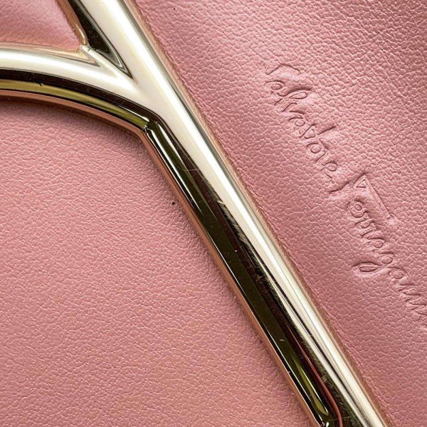 9566927 09 Ferragamo Gancini Shoulder Bag Pink