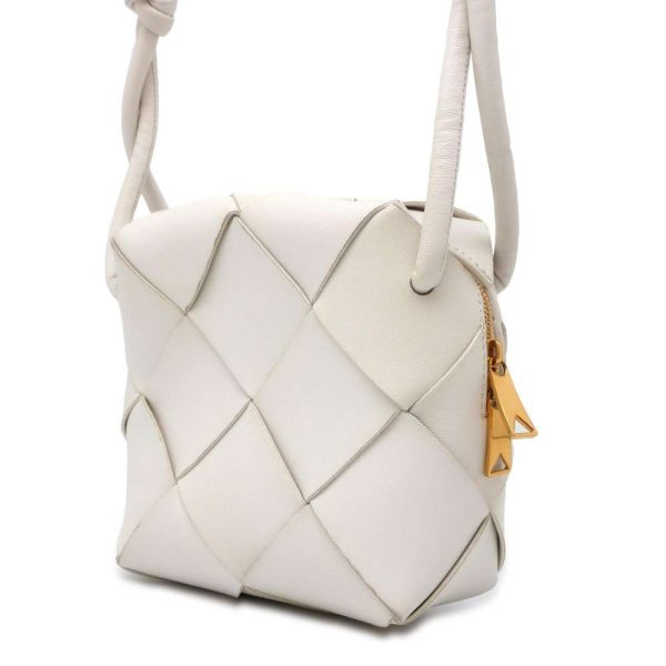 9606197 02 Bottega Veneta Cassette Intrecciato Shoulder Bag White