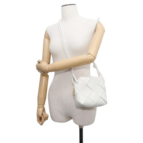 9606197 04 Bottega Veneta Cassette Intrecciato Shoulder Bag White