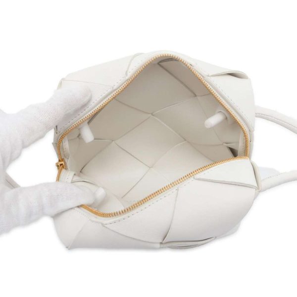 9606197 05 Bottega Veneta Cassette Intrecciato Shoulder Bag White