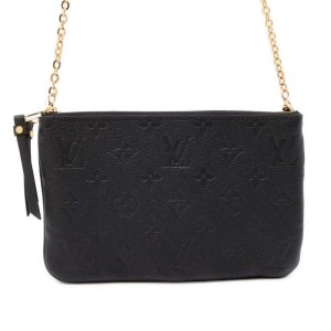 9619159 01 Chanel Black Quilted Caviar East West Flap Bag