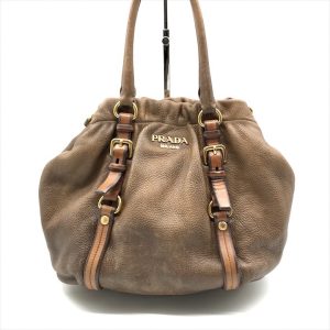 a4032 1 Gucci Leather Shoulder Bag Beige Brown