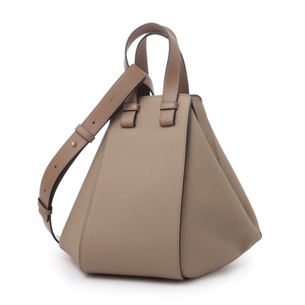 a538s35x5104 Loewe Hammock Small Bag Beige