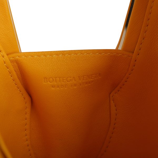 bo639332va9a07109 8 Bottega Veneta Clutch Yellow