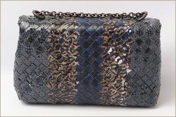 bv 18 022 4 Bottega Veneta Olympia Snake Club Baby Chain Bag Gray Navy