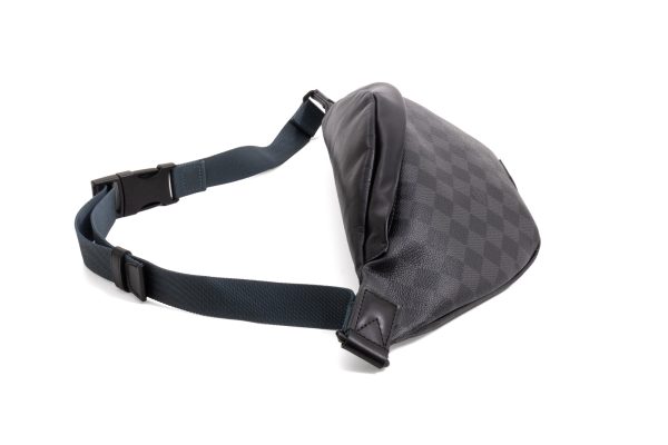 compass1683797099 Louis Vuitton Discovery Bum Bag Damier Graphite