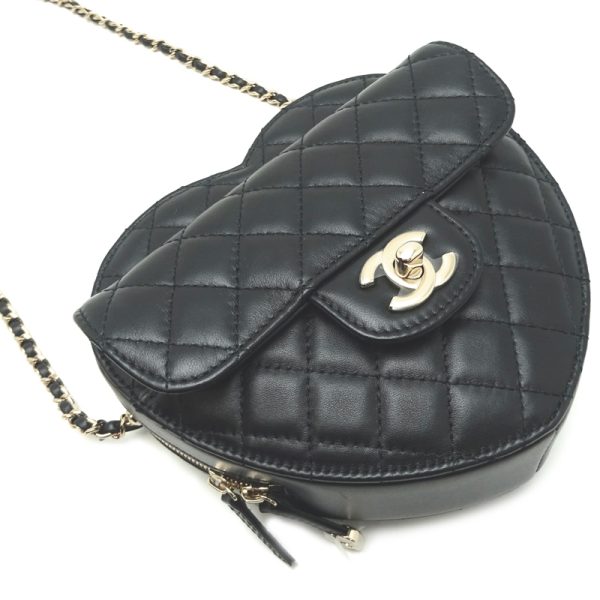 dh81113 3 Chanel Matelasse Heart Shape Chain Shoulder Lambskin Black