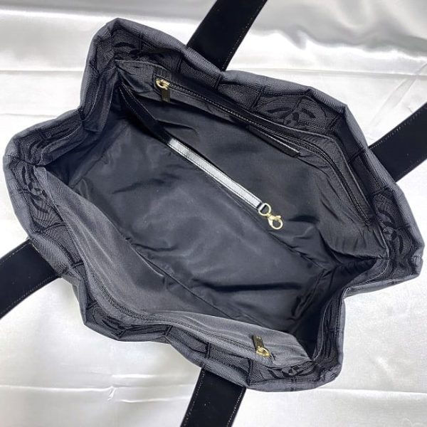 f 19158 8 Chanel Tote Bag Nylon Black