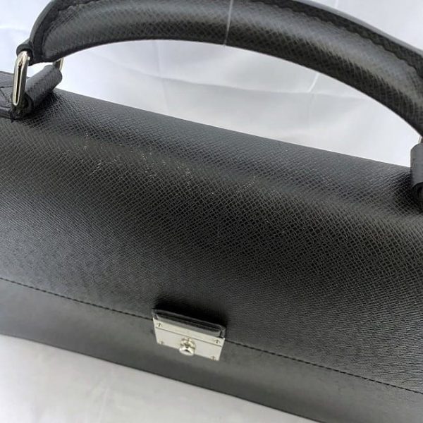 f 19448 7 LOUIS VUITTON Neo Robusto 2 Briefcase Taiga Black