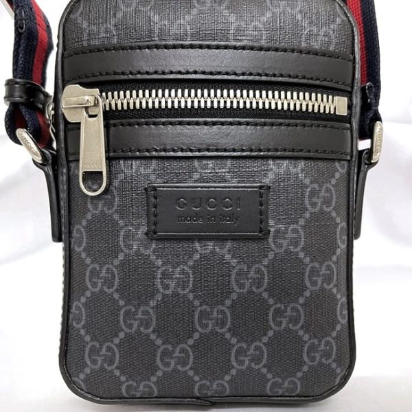 f 19989 8 Gucci Shoulder Bag GG Supreme Black