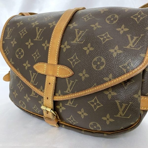 f 20418 7 Louis Vuitton Saumur 30 Shoulder Bag Monogram Brown