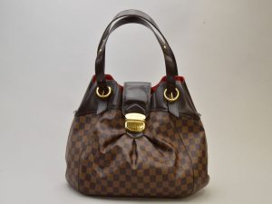 f ya315 Prada Two Way Handbag Saffiano Black