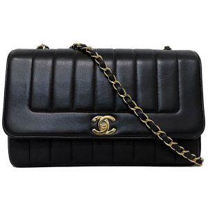 f13508 1 CHANEL Small Flap Wallet Lambskin Black