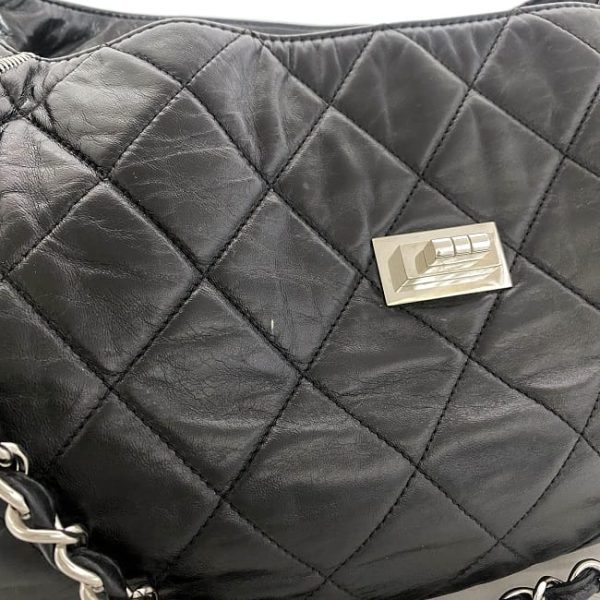 f16433 9 Chanel Chain Tote Bag Leather Black