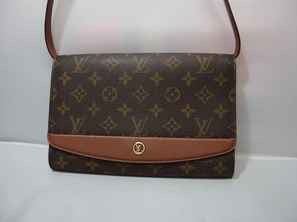 fud205618404 1 Louis Vuitton Bordeaux 24 Monogram Shoulder Clutch Bag Brown