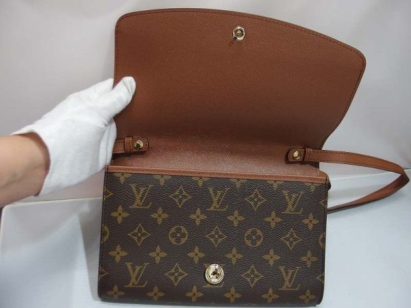 fud205618404 3 Louis Vuitton Bordeaux 24 Monogram Shoulder Clutch Bag Brown