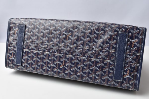 gy 19 002 6 Goyard herringbone bag blue marine