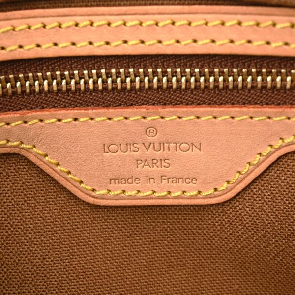 ik 00 0616326 13 Louis Vuitton Monogram Trotter Shoulder Bag Brown