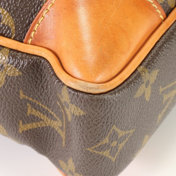 img 01686989 Louis Vuitton Porte Voyage Business Bag Brown