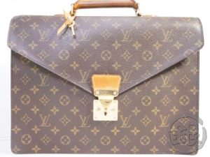 imgrc0077914565 Louis Vuitton Monogram Trotter Shoulder Bag