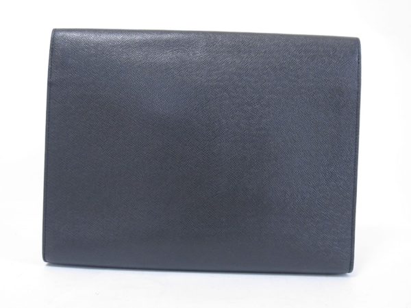 imgrc0078613929 Louis Vuitton Taiga Minuto Clutch Bag Black