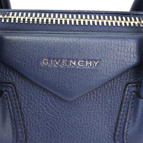 imgrc0080610766 Givenchy Antigona Hand Shoulder Bag Night Blue