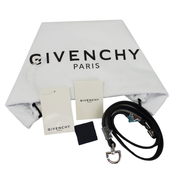 imgrc0080610770 Givenchy Antigona Hand Shoulder Bag Night Blue