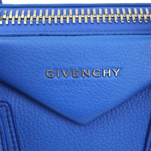 imgrc0080610869 Givenchy Antigona Hand Shoulder Bag Indigo Blue