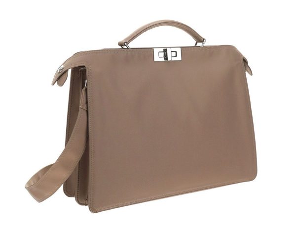 imgrc0081276624 Fendi Peekaboo Handbag Beige