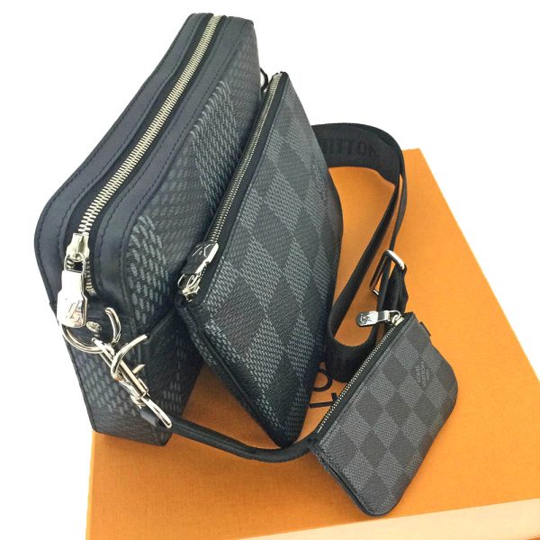 imgrc0085145818 Louis Vuitton Trio Messenger Shoulder Bag Black