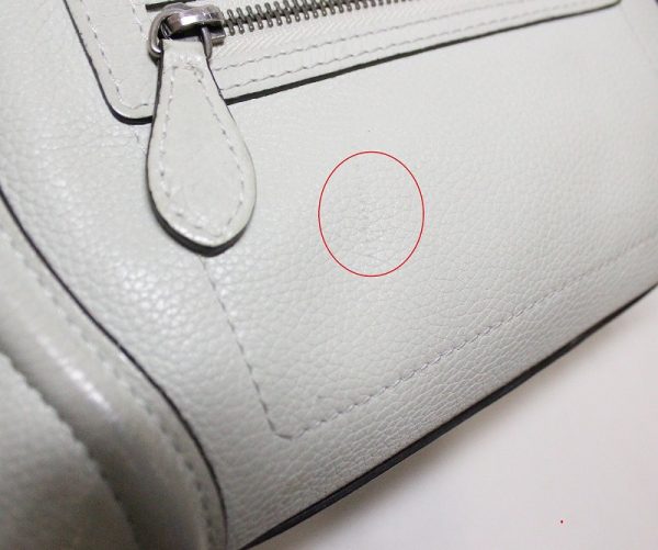 imgrc0085980320 Celine Luggage Micro Shopper Old Logo Handbag White