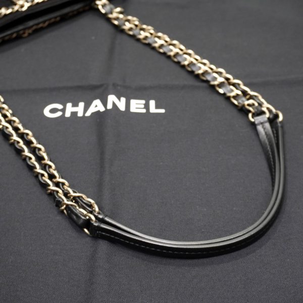 imgrc0086266422 Chanel 19 Chain Tote Suede A Rank Black