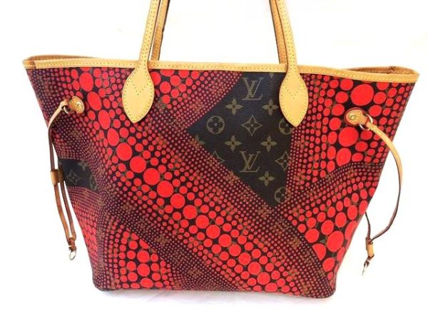 imgrc0093131103 Louis Vuitton Neverfull MM Yayoi Kusama Monogram Wave