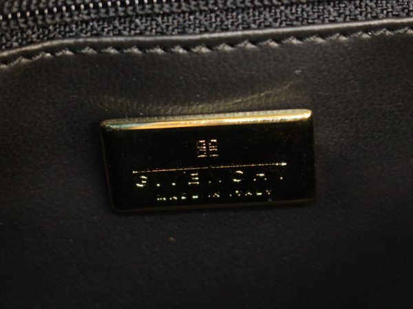 imgrc0095968701 Givenchy One Shoulder Bag Enamel Black