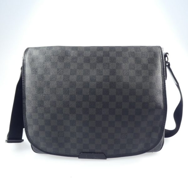 imgrc0098432478 Louis Vuitton Damier Graphite Daniel GM Messenger Bag