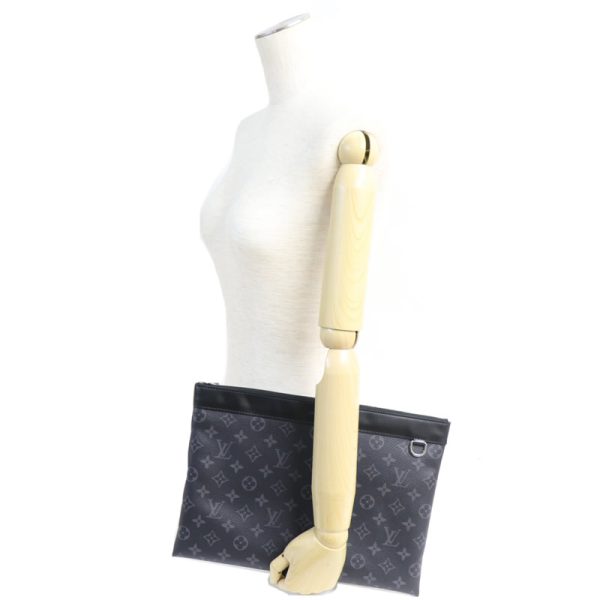 imgrc0099888064 Louis Vuitton Pochette Discovery Clutch Bag Canvas