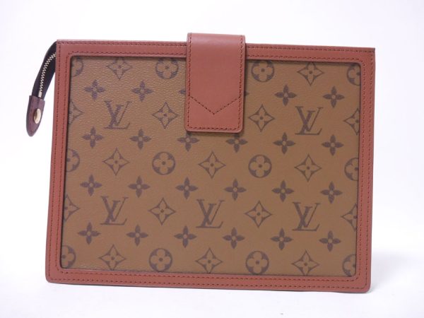 imgrc0103368104 Louis Vuitton Pochette Dauphine Clutch Bag Monogram Reverse