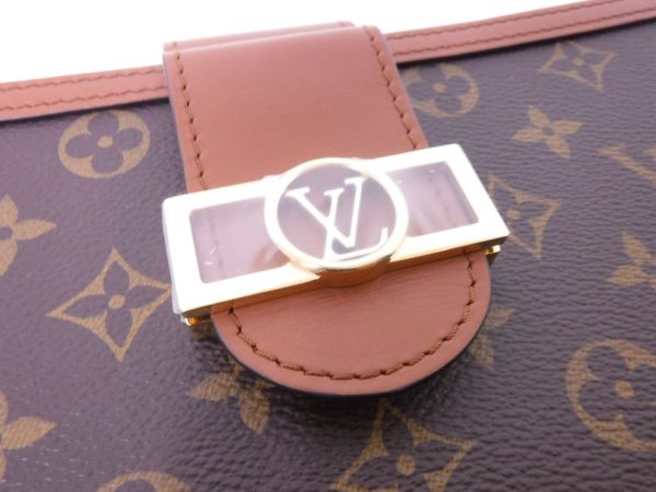 imgrc0103368106 Louis Vuitton Pochette Dauphine Clutch Bag Monogram Reverse