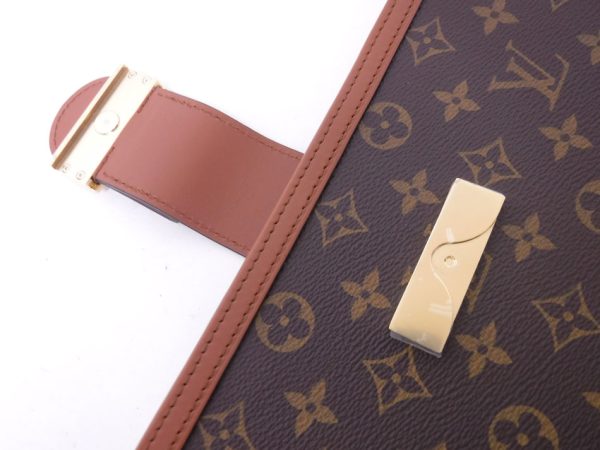 imgrc0103368109 Louis Vuitton Pochette Dauphine Clutch Bag Monogram Reverse