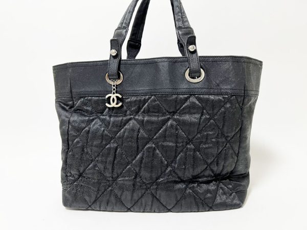 imgrc0108176603 Chanel Paris Biarritz Tote MM Black