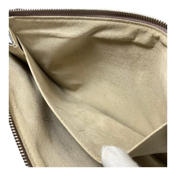 imgrc0108199854 LOUIS VUITTON Pochette Jules PM Taurillon Beige