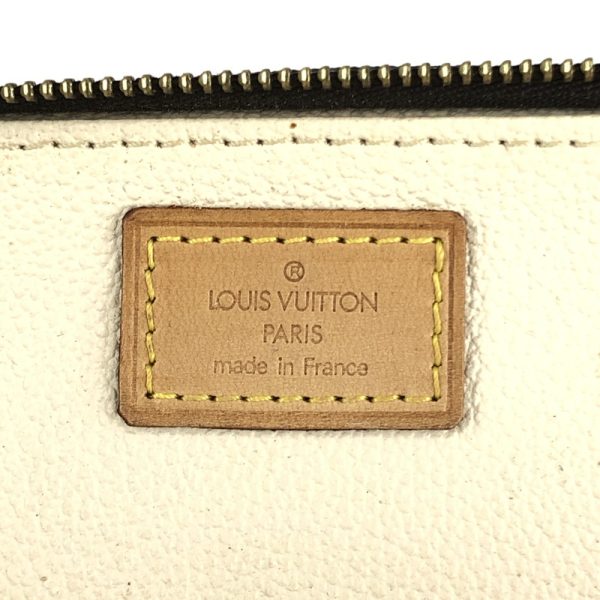 imgrc0108794800 Louis Vuitton Truth Blush PM Monogram Pouch