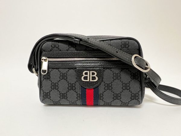 imgrc0117646766 Gucci Balenciaga Collaboration Hacker Project Bag