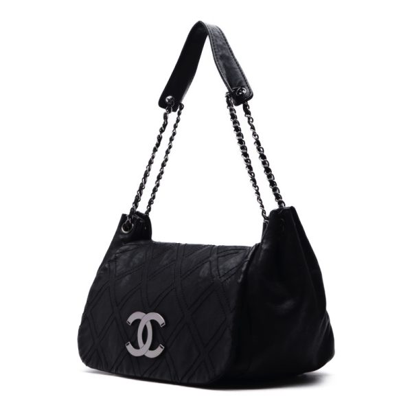 imgrc0120964743 Chanel Wild Stitch Chain Shoulder Bag Black