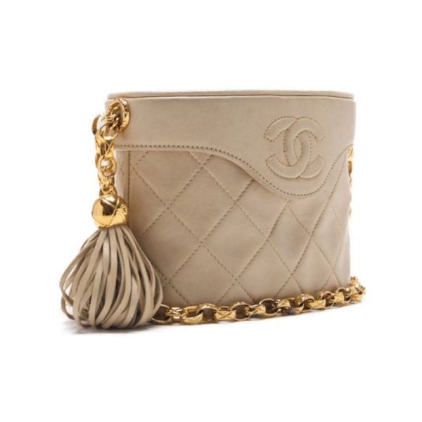 imgrc0126163735 Chanel Matelasse Chain Shoulder Bag Beige