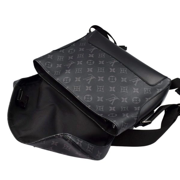 imgrc0172474674 Louis Vuitton Eclipse monogram Messenger Shoulder Bag Black