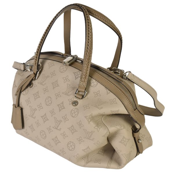 it08lqjefvve 02 Louis Vuitton Asteria Monogram Mahina Handbag