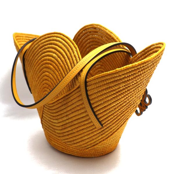 kh24 0327 26 329 Loewe Petal Basket Bag Tote Bag Yellow Ocher