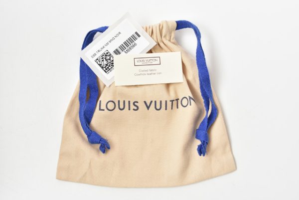 lv 201020 1 13 LOUIS VUITTON Un Shoulder Bag